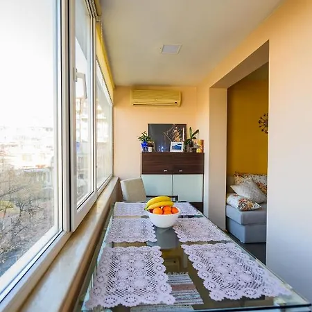 Art Space Apartment *