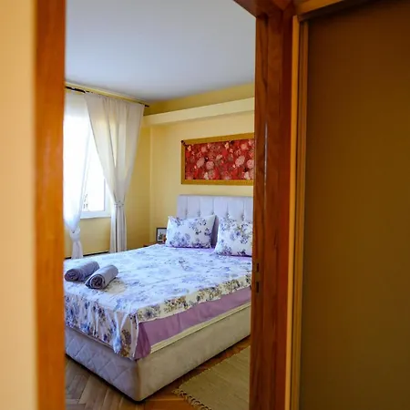 Art Space Apartment *